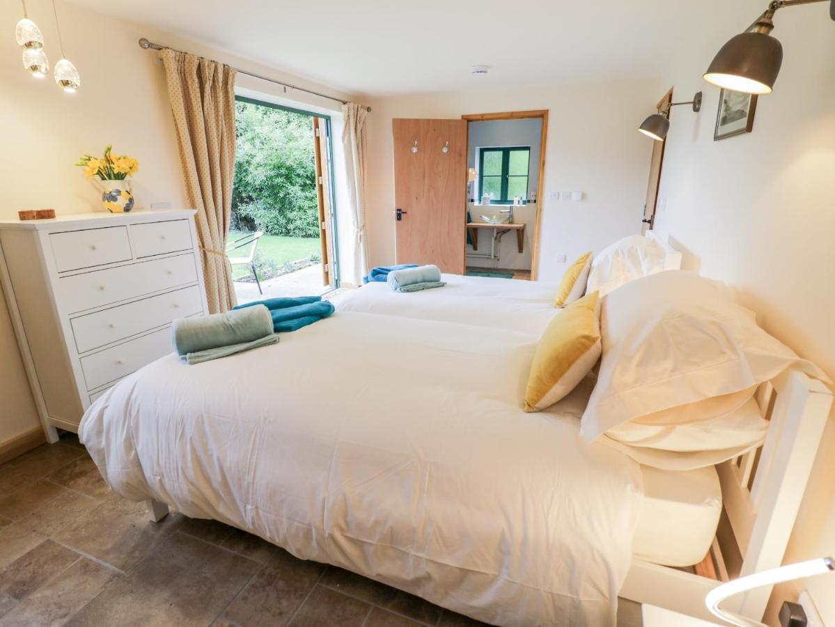 Five Mile House Barn Villa Cirencester Luaran gambar
